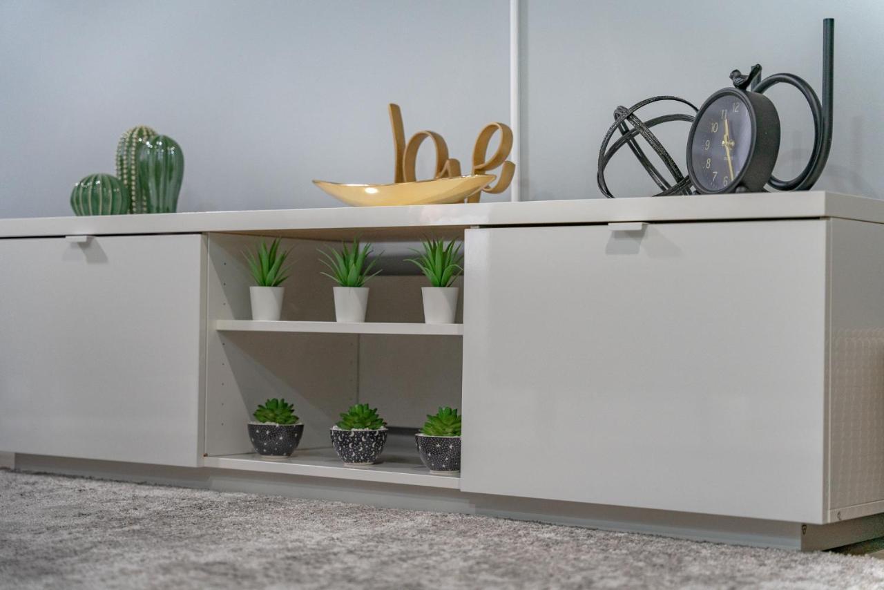 You Will Love This 2Br Guest Suite In Se Calgary Zewnętrze zdjęcie