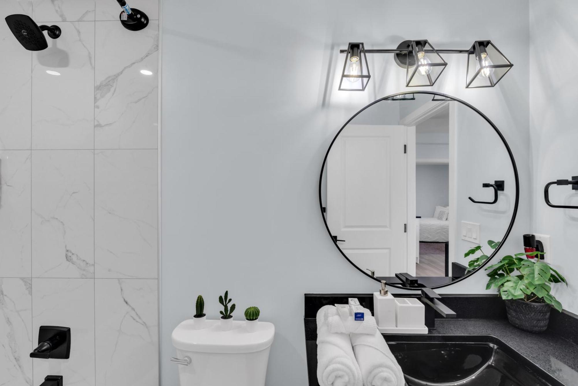 You Will Love This 2Br Guest Suite In Se Calgary Zewnętrze zdjęcie