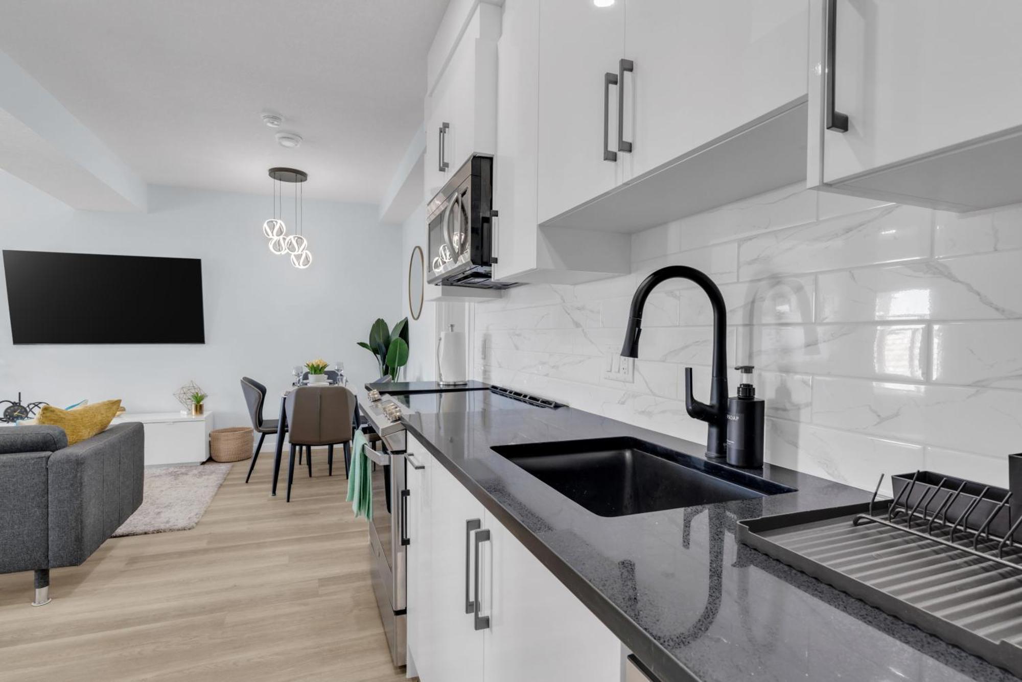 You Will Love This 2Br Guest Suite In Se Calgary Zewnętrze zdjęcie